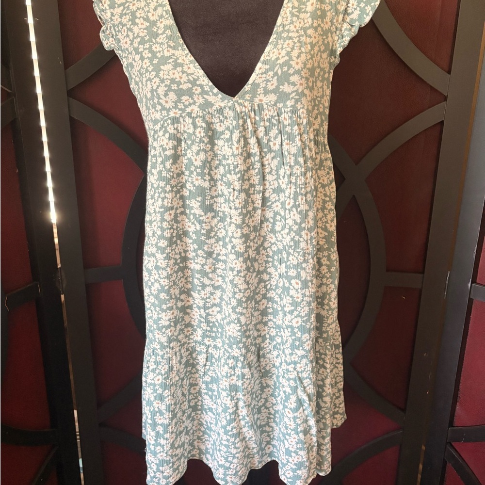 Boho Floral Babydoll Dress – Blue with White Daisies – Size Small/Medium
